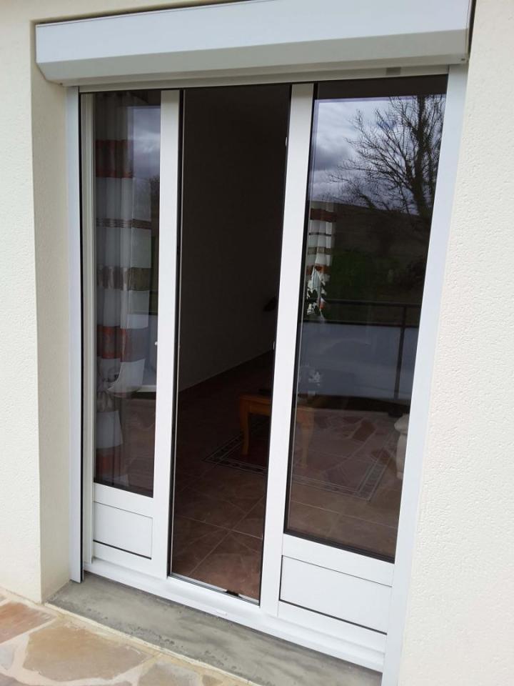 Pose de porte d'entrée Saint-Bonnet-la-Rivière