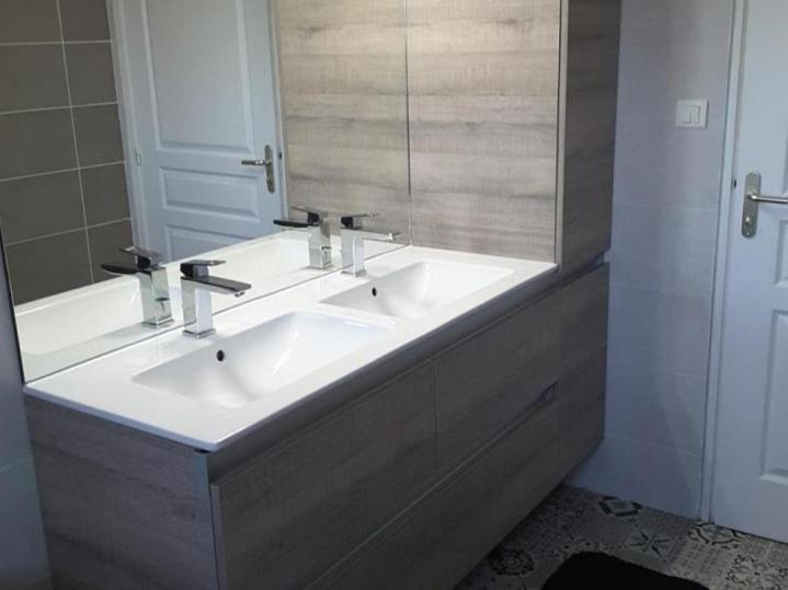 Meuble de salle de bain Saint-Bonnet-la-Rivière